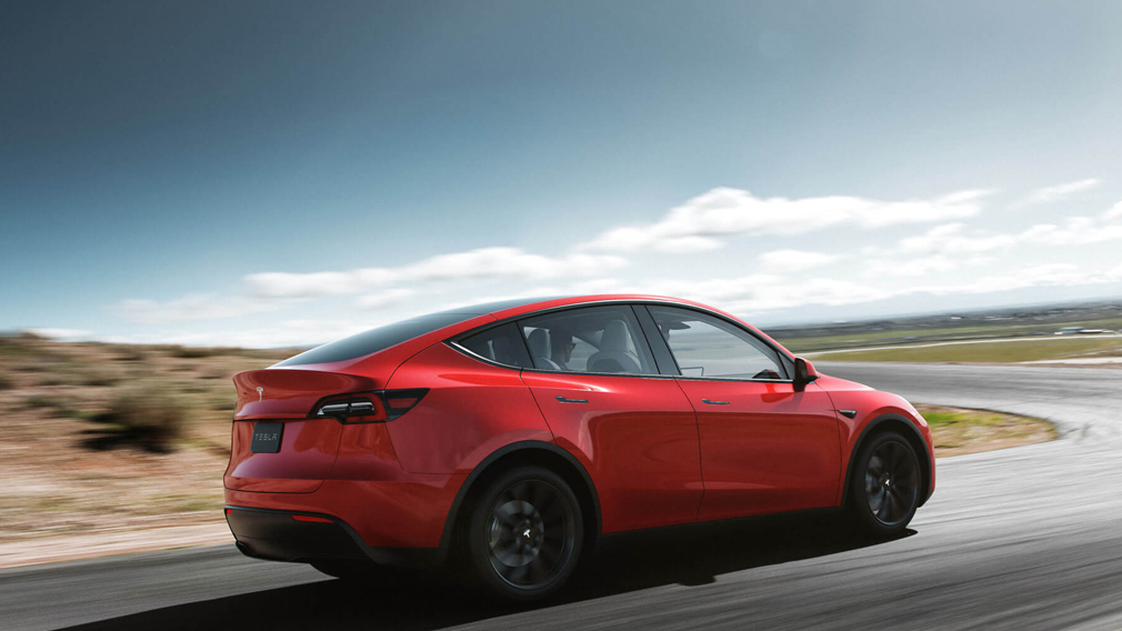 Tesla Model Y возглавила рейтинг любимых электрических авто россиян в 2022 году
