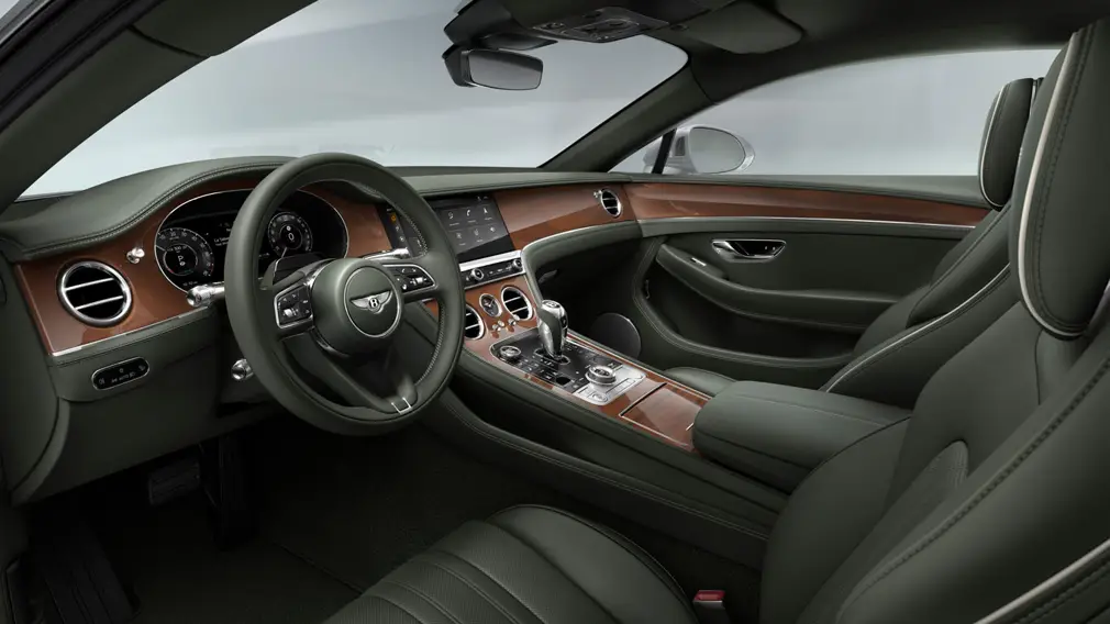 Автомобиль по цене квартиры в столице: в Москве выставили на продажу Bentley Continental GT за 59 миллионов