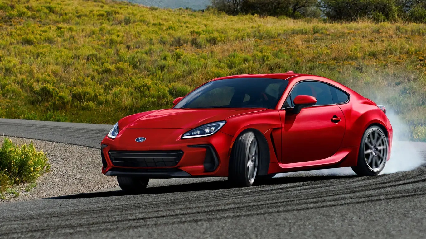 Subaru BRZ 2027 — manuel hayatta, arkadan itiş yerinde, fiyat ise