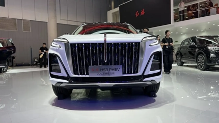 Hongqi HS3 compact crossover to launch in Italy in 2026