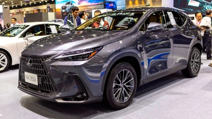 Lexus renunță la NX 350 pe benzină în Japonia, în gamă rămân doar variantele hibride