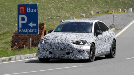 메르세데스-AMG C-Class Electric, 알프스에서 포착 — BMW를 향한 선전포고