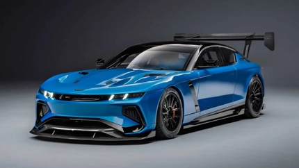 Jensen libère un Interceptor GTX de 960 ch avant quatre portes routières