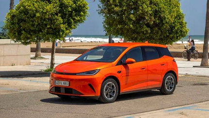 BYD Dolphin G DM-i débarque en Espagne — 105 km sans une goutte d’essence