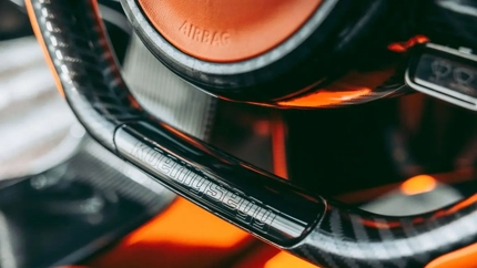 Carbon albastru și opțiuni de 650.000 de dolari — Koenigsegg Jesko Attack a ajuns în Spania
