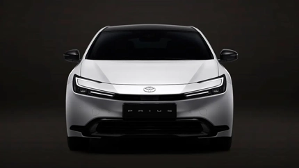 Toyota Prius i farozonen — angriparen kommer från eget garage