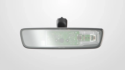 Magna: sistem monitorizare șofer în oglinda retrovizoare