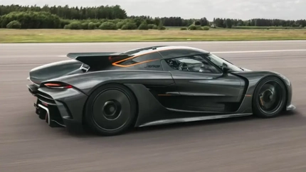 Koenigsegg Jesko Absolut réécrit l’histoire — 305 km/h sur le quart de mille, sans clé
