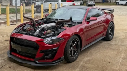 Mustang com cornos e chamas — o Ford GT que está a enlouquecer a internet