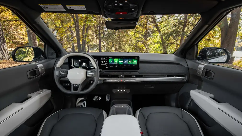 Автосалон в Нью-Йорке 2026 / Kia EV3