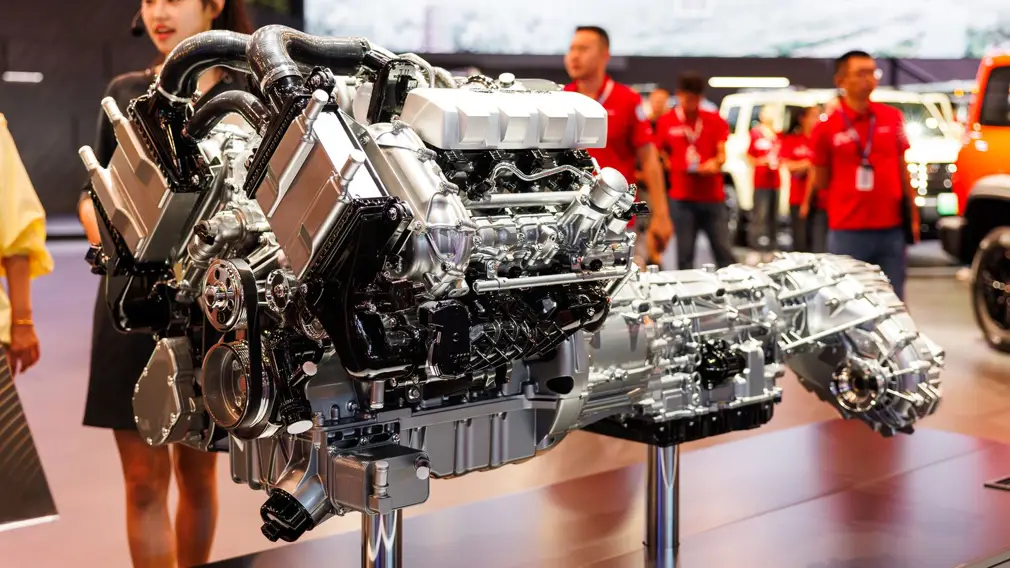 Двигатель автомобиля