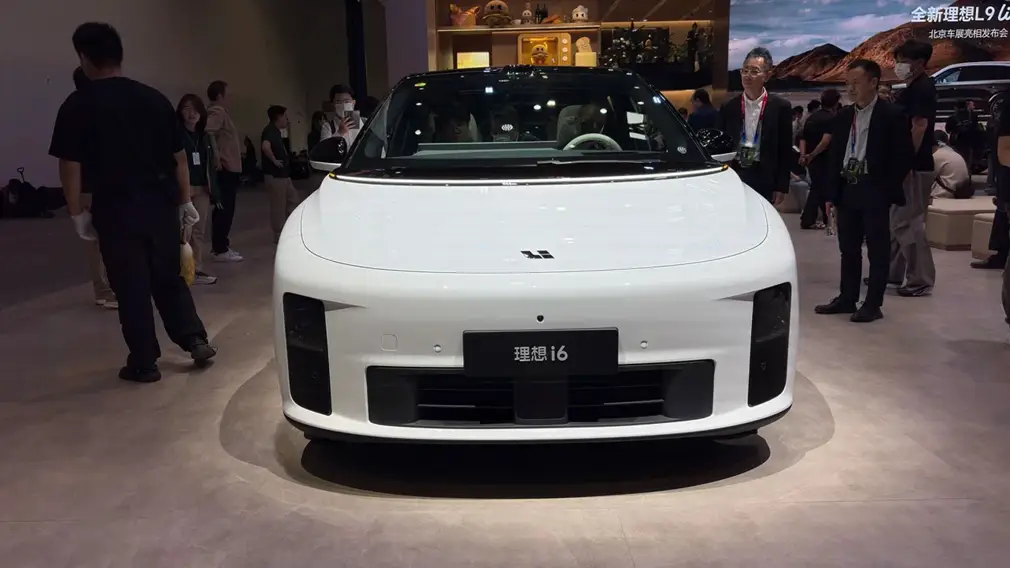 Li Auto i6/Автосалон в Пекине 2026