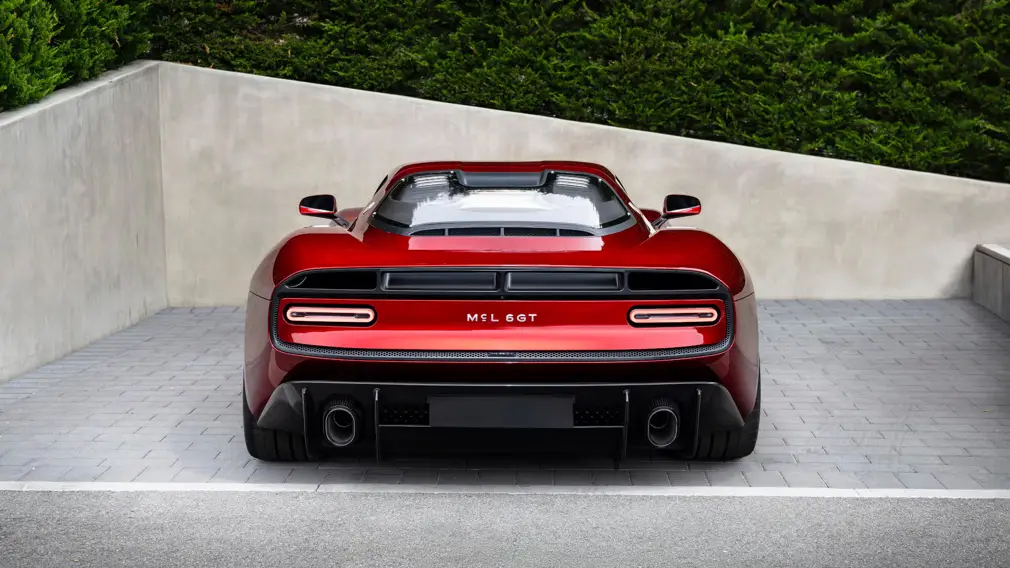 McLaren McL 6GT