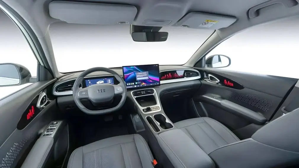 Geely E2