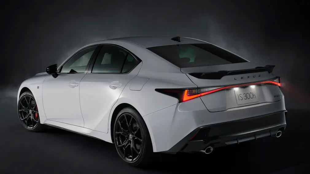 렉서스 IS300h / 자동차 뉴스