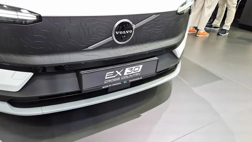 Volvo EX30 Cross Country