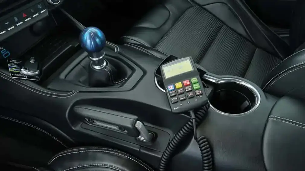 스티다 Q500 포드 머스탱 GT 패스트백