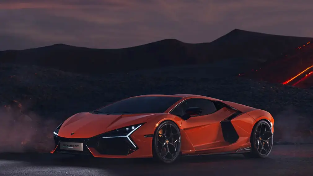 Lamborghini Revuelto