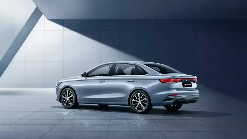Хищный дизайн, экономичность и 5 лет гарантии: чем ещё привлекает Geely Emgrand