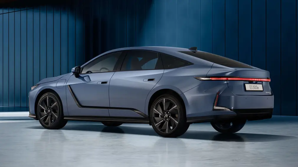 Lexus ES