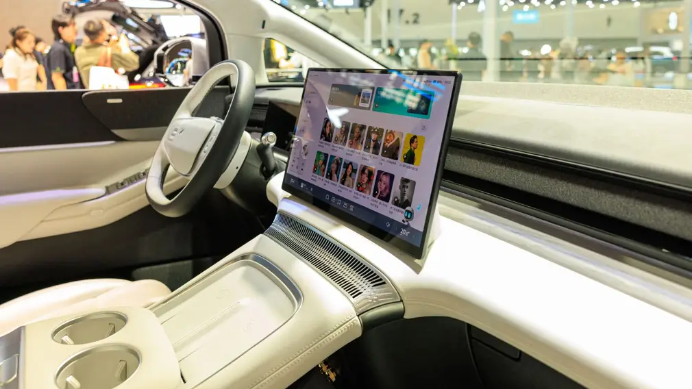 Xpeng G9