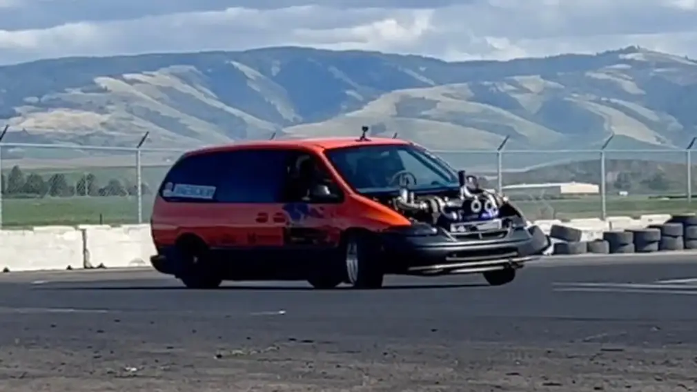 Dodge Caravan для дрифта