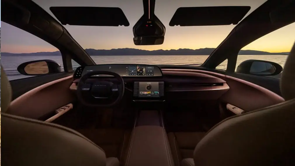 Lucid Gravity Touring