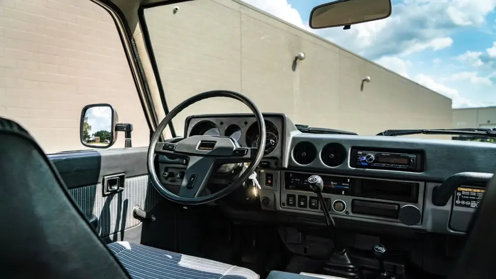 Toyota Land Cruiser FJ60