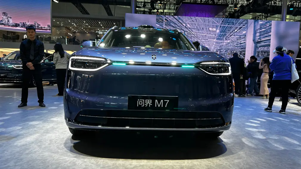 Автосалон в Гуанчжоу / Стенд Aito