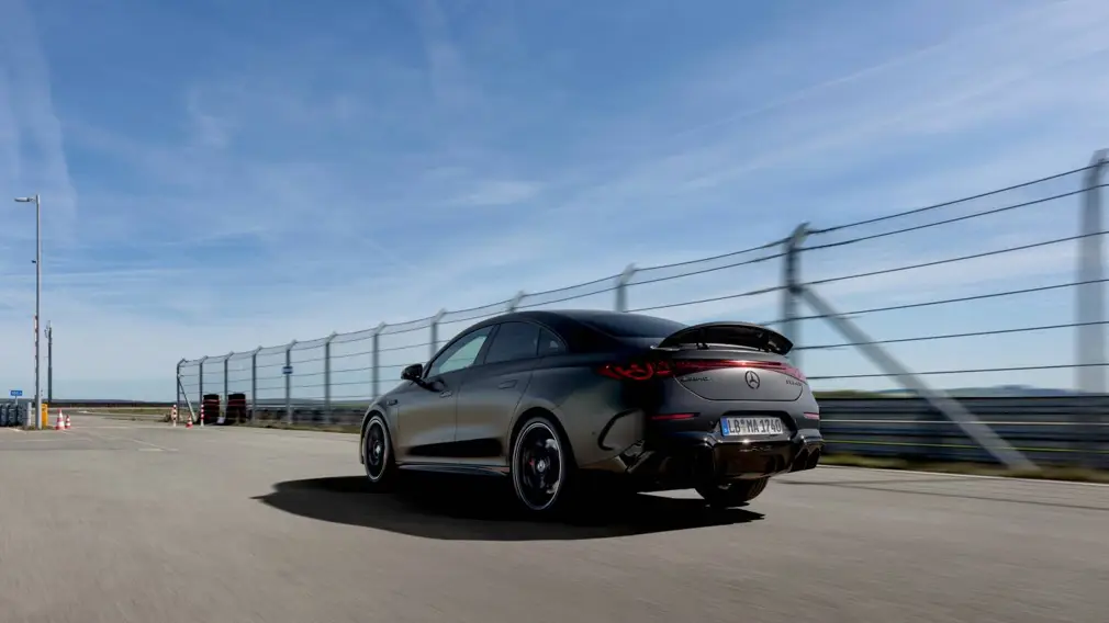 Новый AMG CLA 45 получил 680 л.с. и три мотора