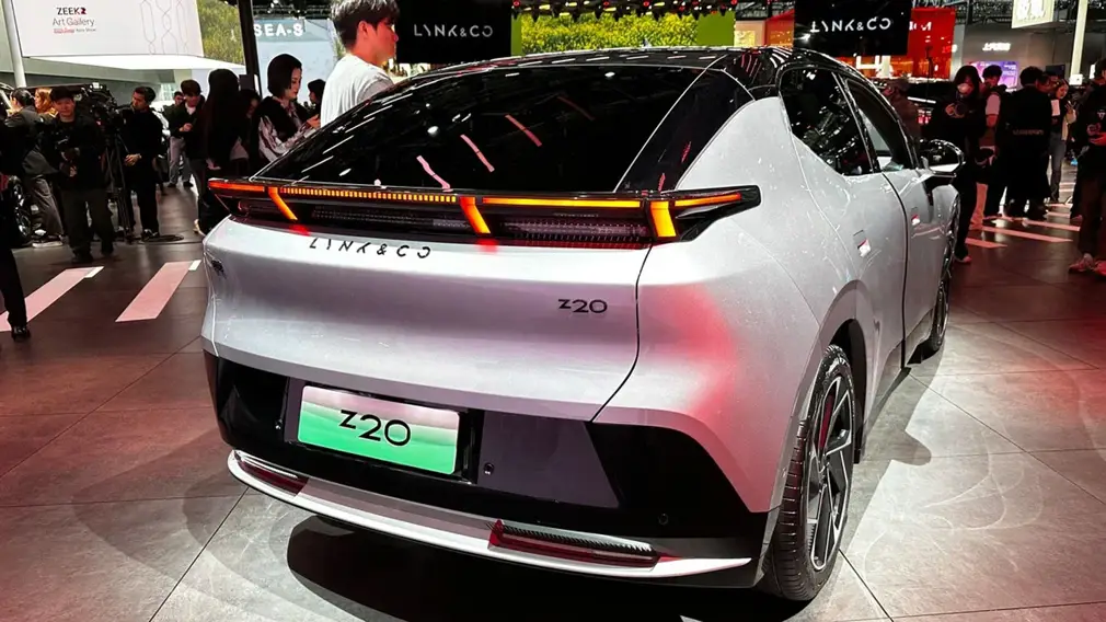Lynk & Co Z20