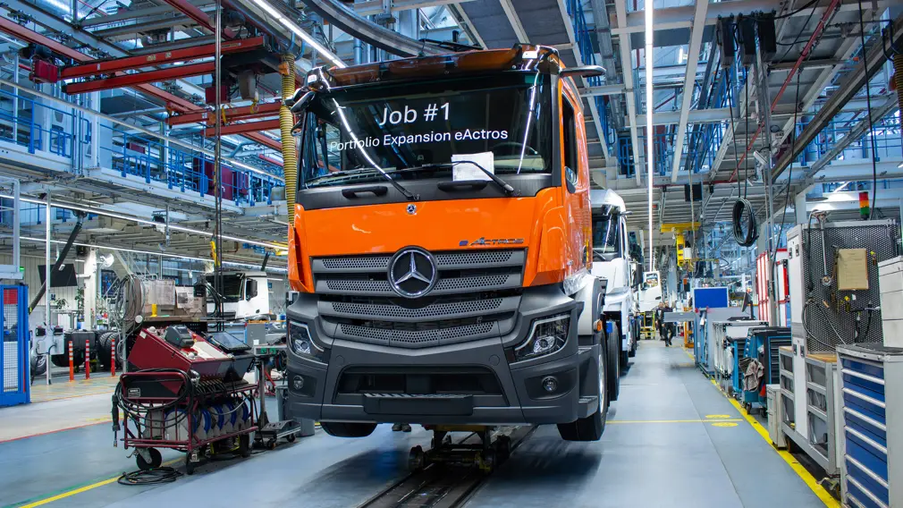 Mercedes eActros 400