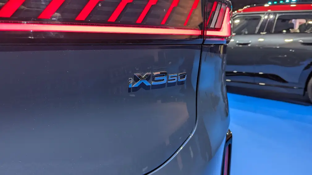 BMW iX3 50 xDrive