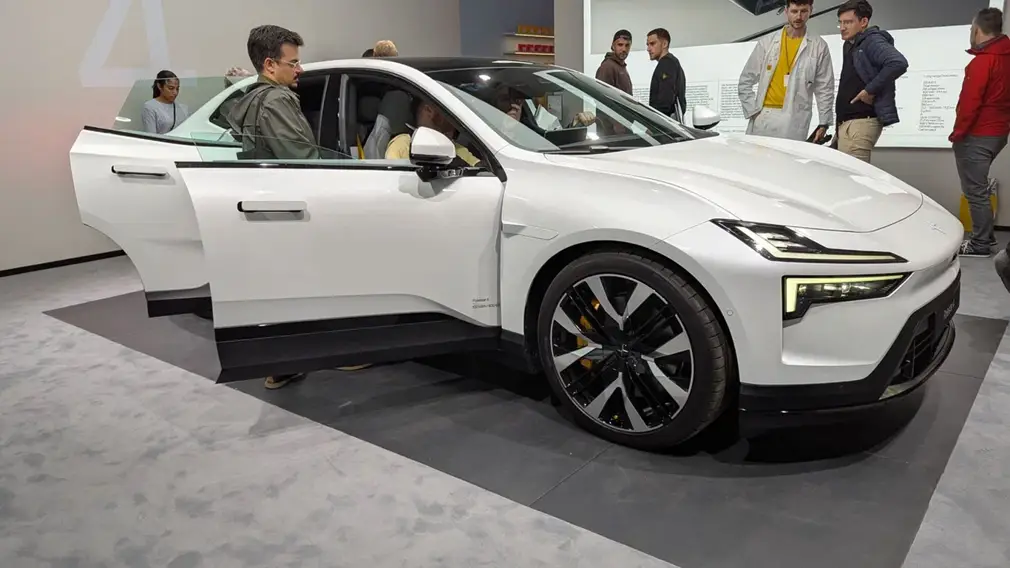 Polestar 4
