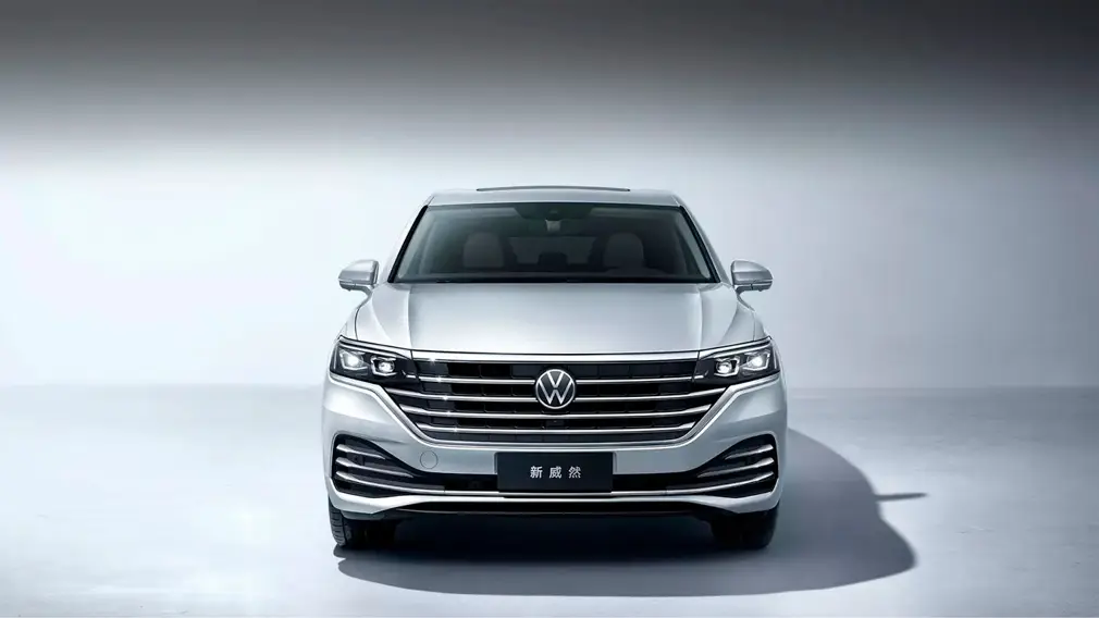 В России стартовали продажи минивэна Volkswagen Viloran