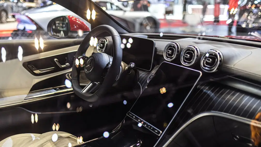Салон Mercedes-Benz CLE