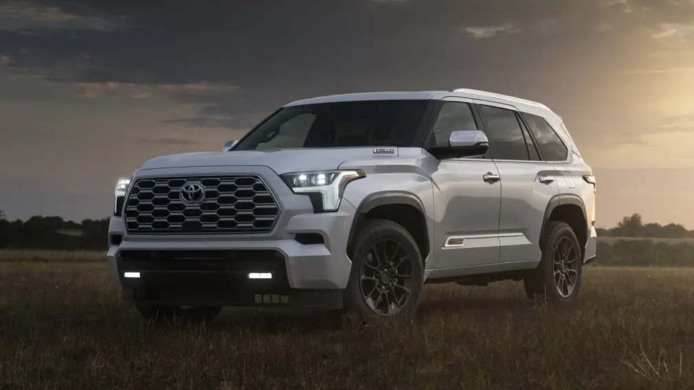 обновленная Toyota Sequoia