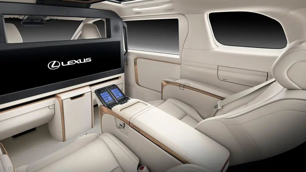 Lexus LM