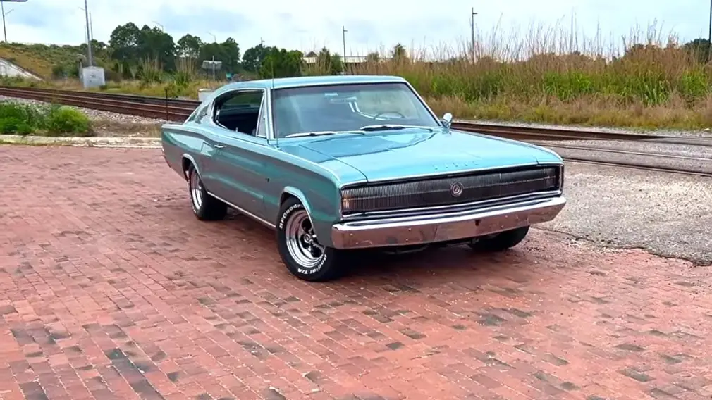 Dodge Charger Hemi