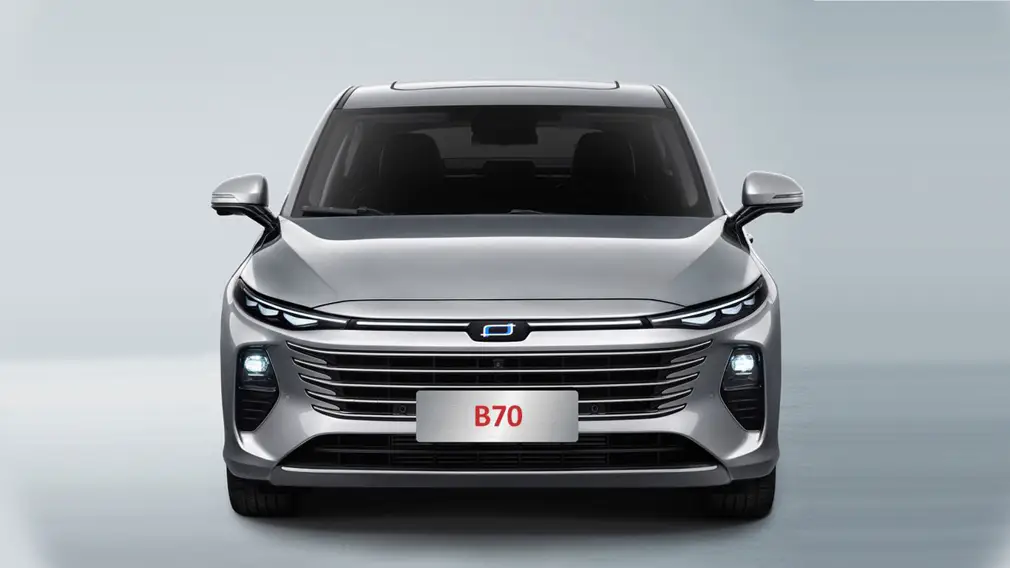 новый лифтбек BESTUNE B70