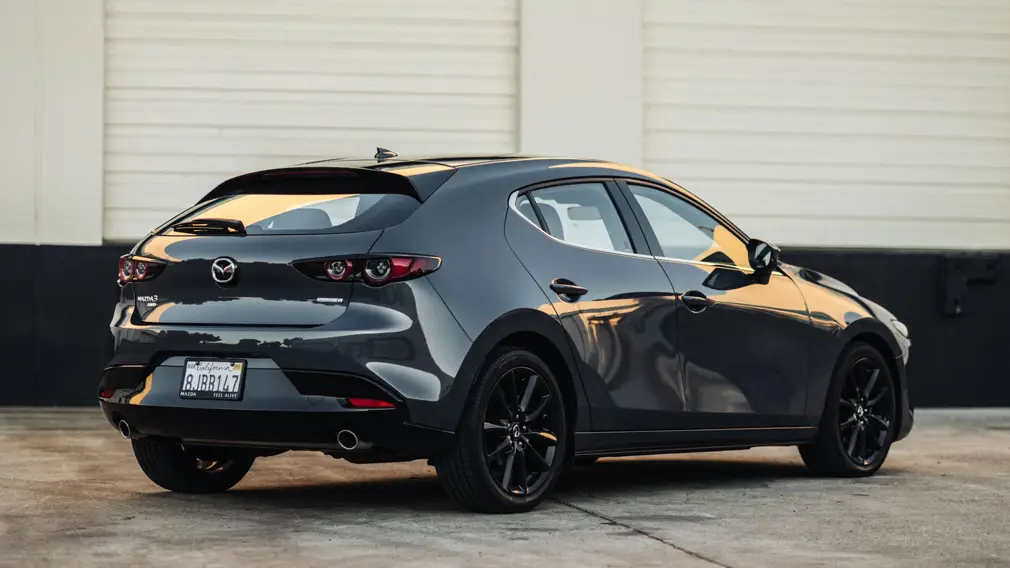 обновленная Mazda3