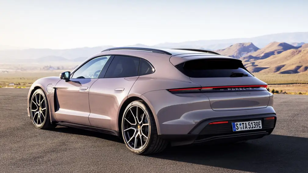 обновленный Porsche Taycan 2025 модельного года
