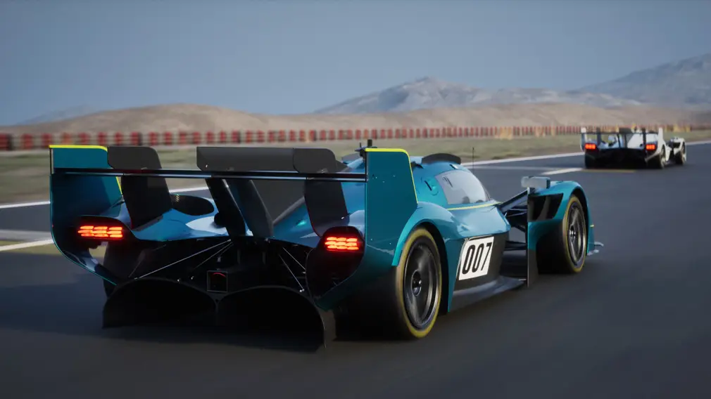 трековый гиперкар Aston Martin Valkyrie LM