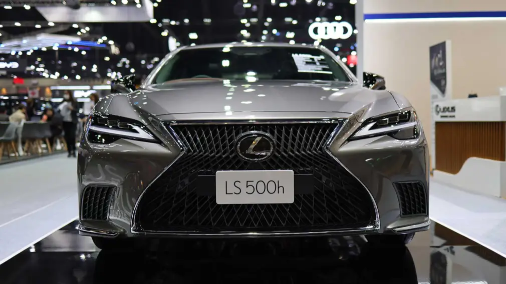 Lexus LS500h