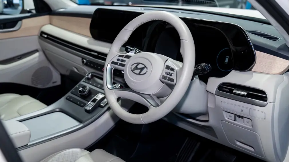 Салон Hyundai