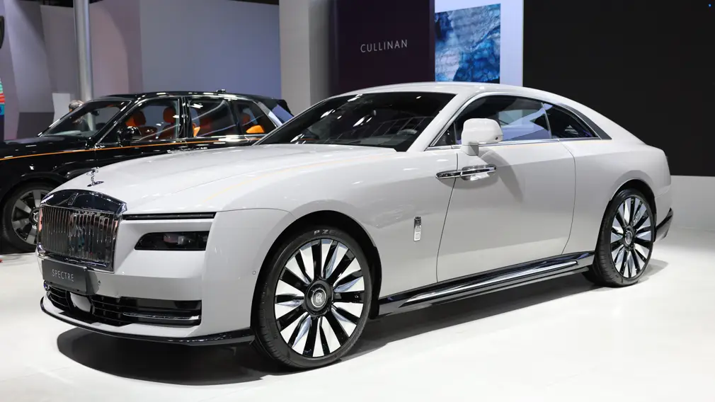 Rolls-Royce,Rolls-Royce Cullinan,Rolls-Royce Ghost,Rolls-Royce Spectre