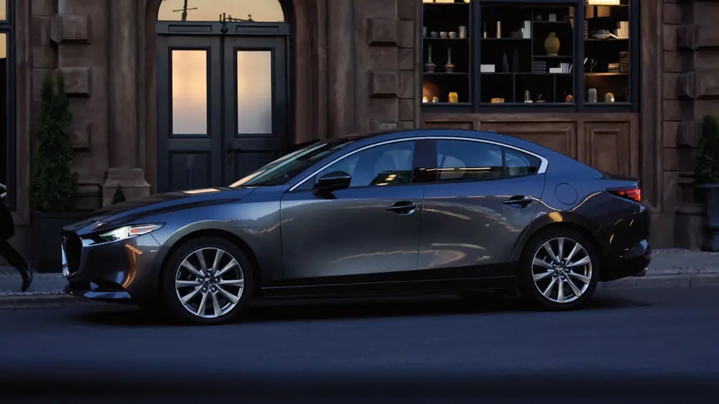 обновленная Mazda3