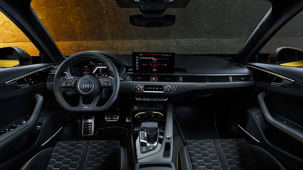 Универсал Audi RS 4 Avant получил специальную модификацию в честь юбилея