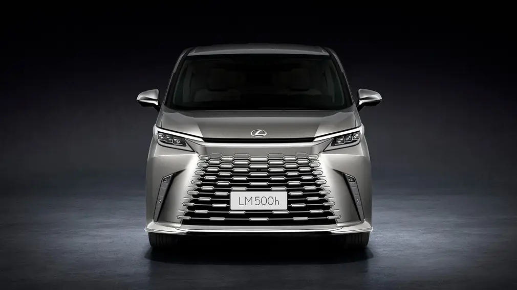 В Японии представили роскошный вэн Lexus LM