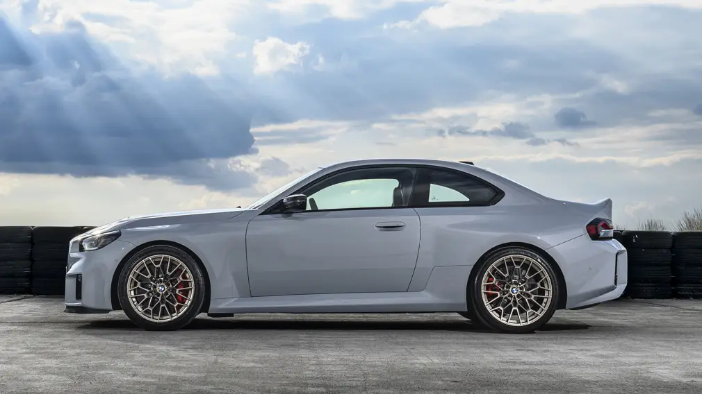 BMW M2 CS